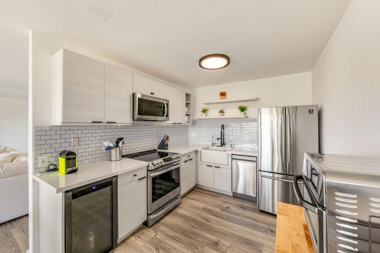 Newly Renovated Condo With Sup Paddle Boards And Golf Clubs Included Kailua-Kona Eksteriør billede