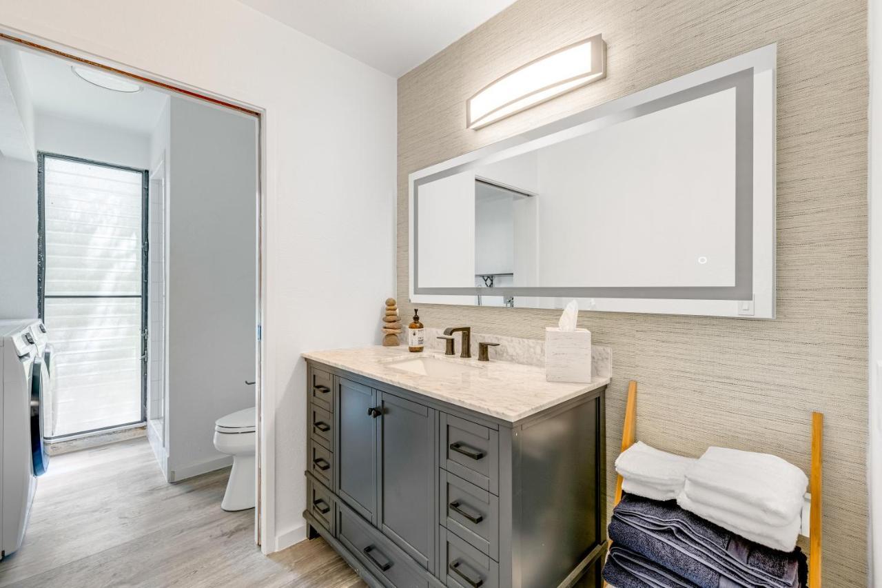 Newly Renovated Condo With Sup Paddle Boards And Golf Clubs Included Kailua-Kona Eksteriør billede