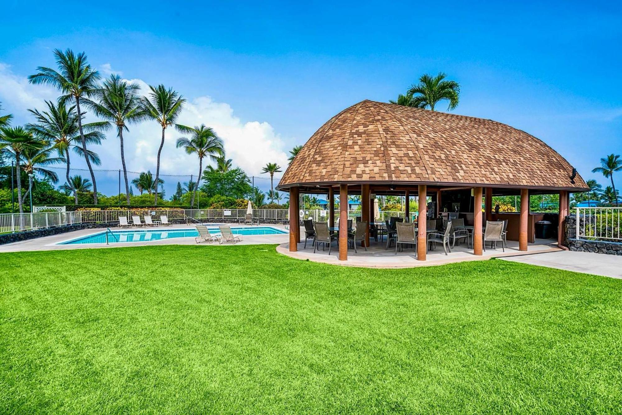 Newly Renovated Condo With Sup Paddle Boards And Golf Clubs Included Kailua-Kona Eksteriør billede